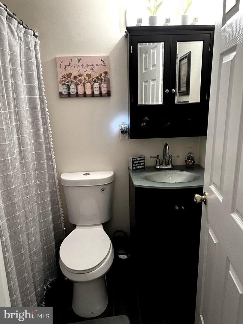 100-G Royal Oak Drive #g photo 8