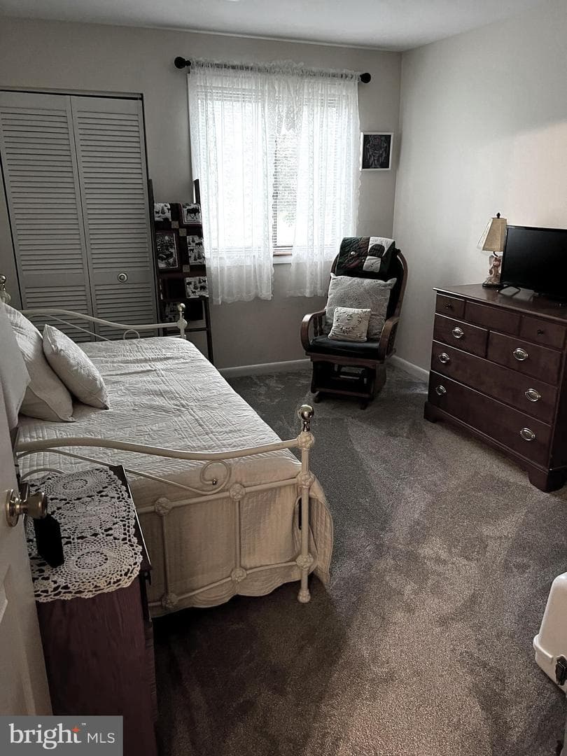 100-G Royal Oak Drive #g photo 9