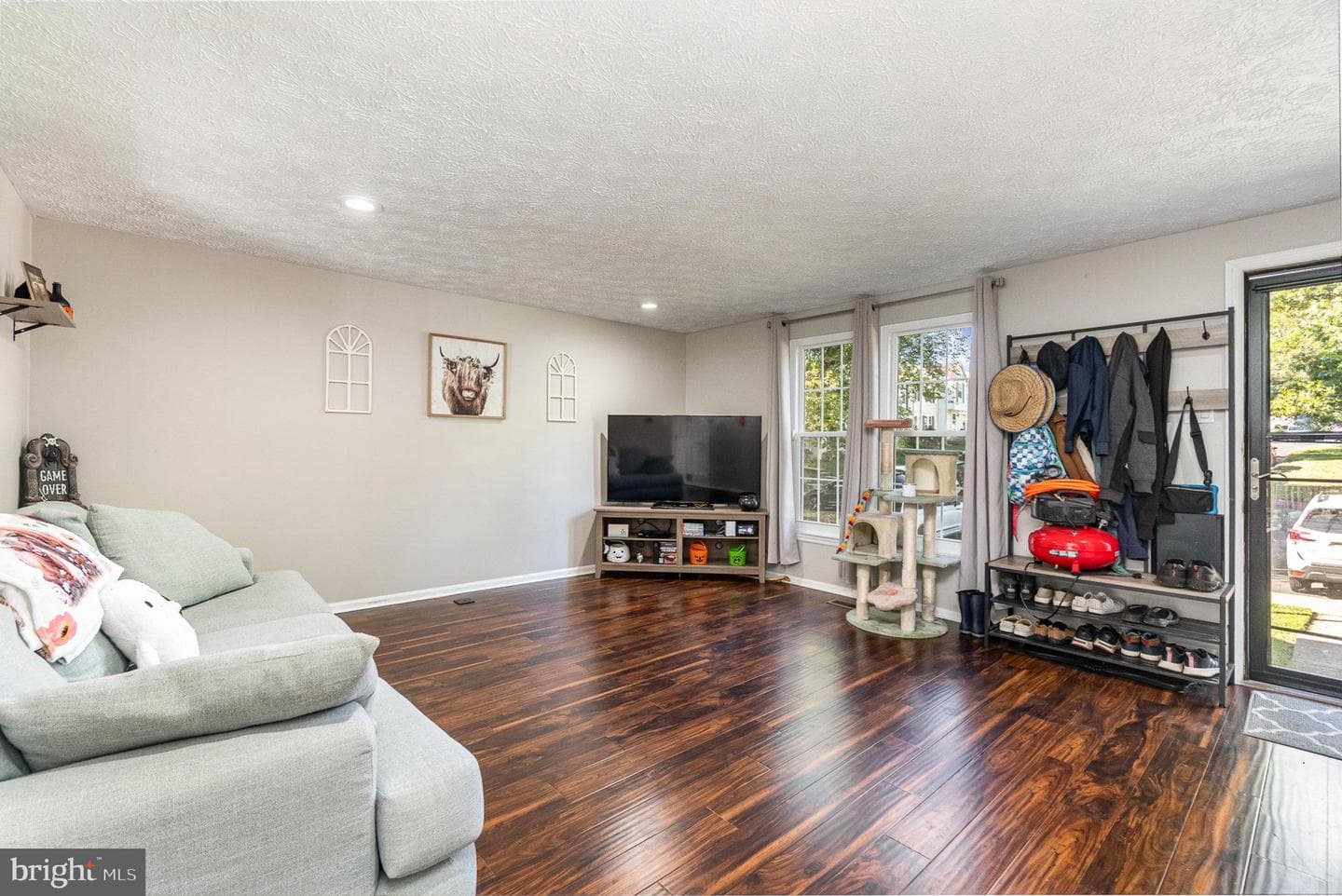 203 Ellerslie Court photo 4