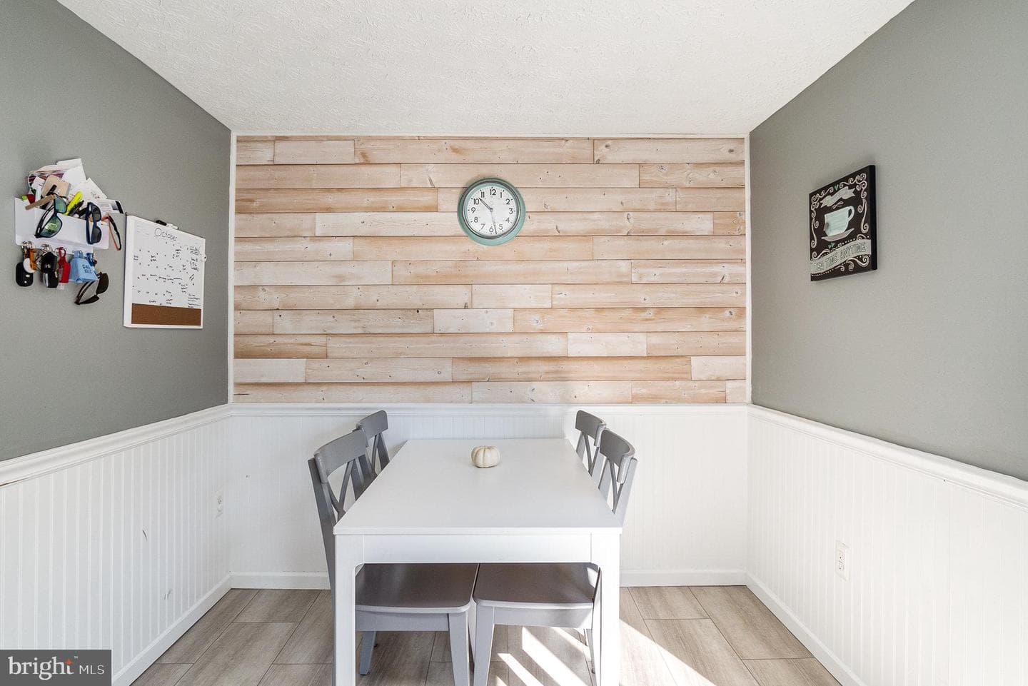 203 Ellerslie Court photo 8