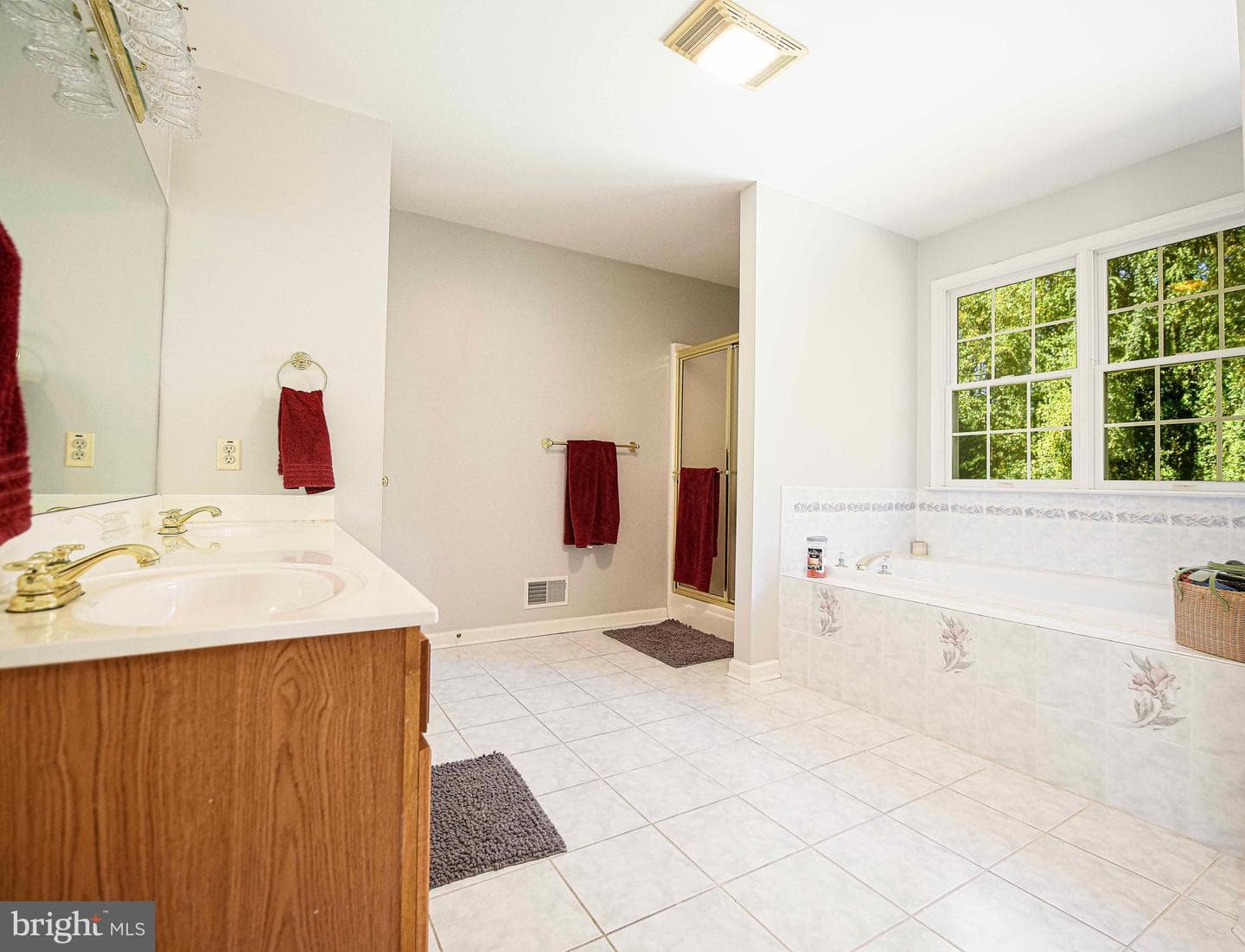 1710 Cannongate Road photo 4
