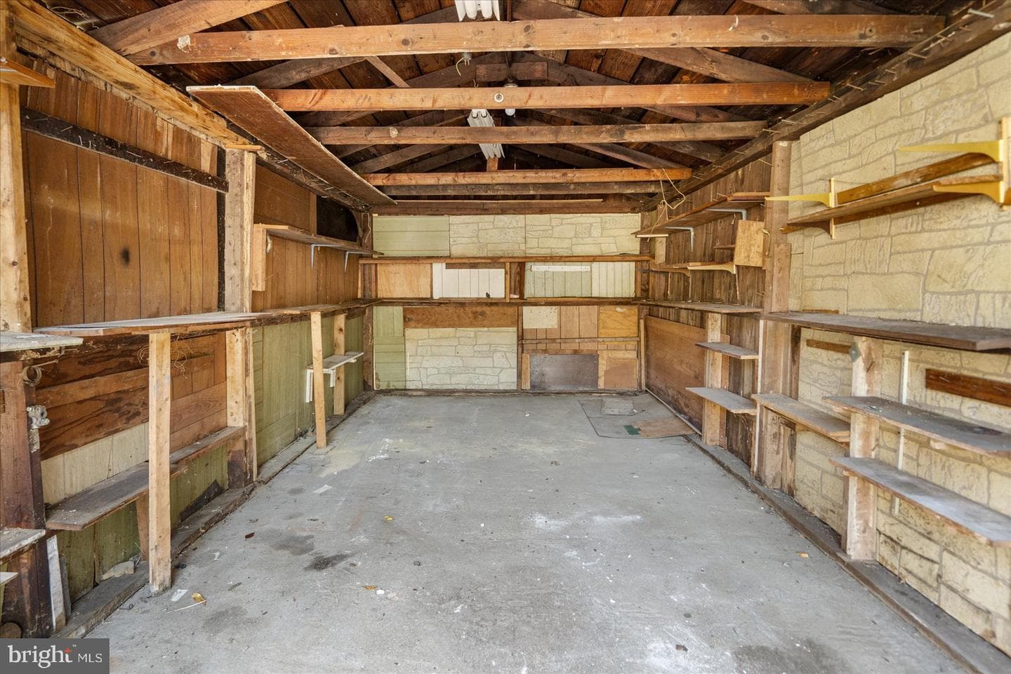 101 Oak Street photo 38