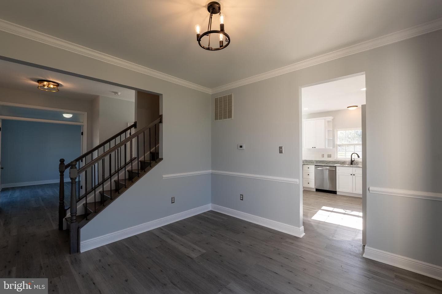 306 Caspian Court photo 11