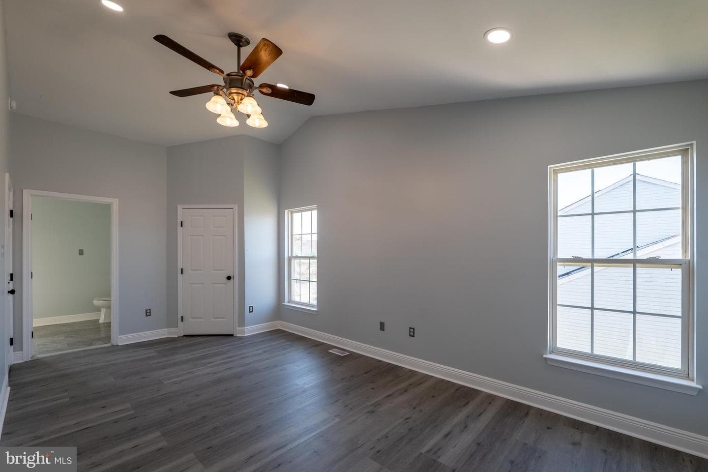 306 Caspian Court photo 25