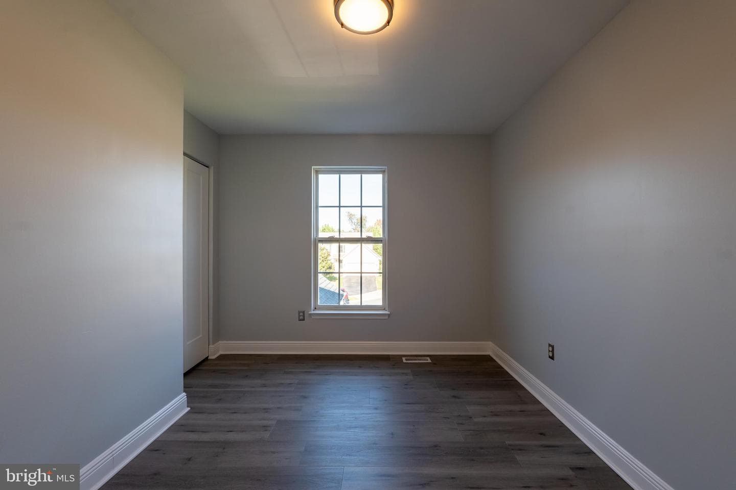 306 Caspian Court photo 31