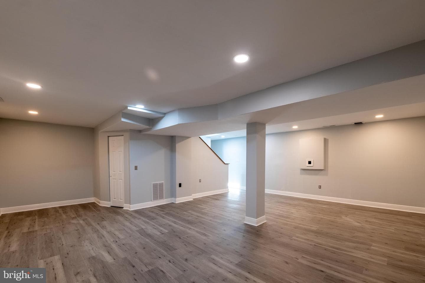 306 Caspian Court photo 34