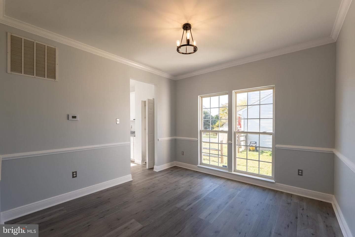 306 Caspian Court photo 9