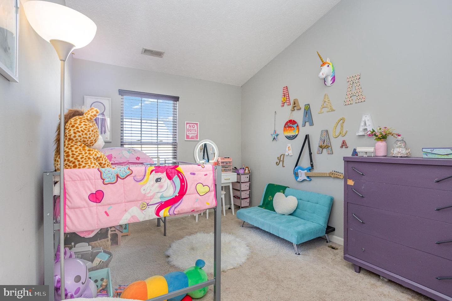 323 Kestrel Drive photo 22