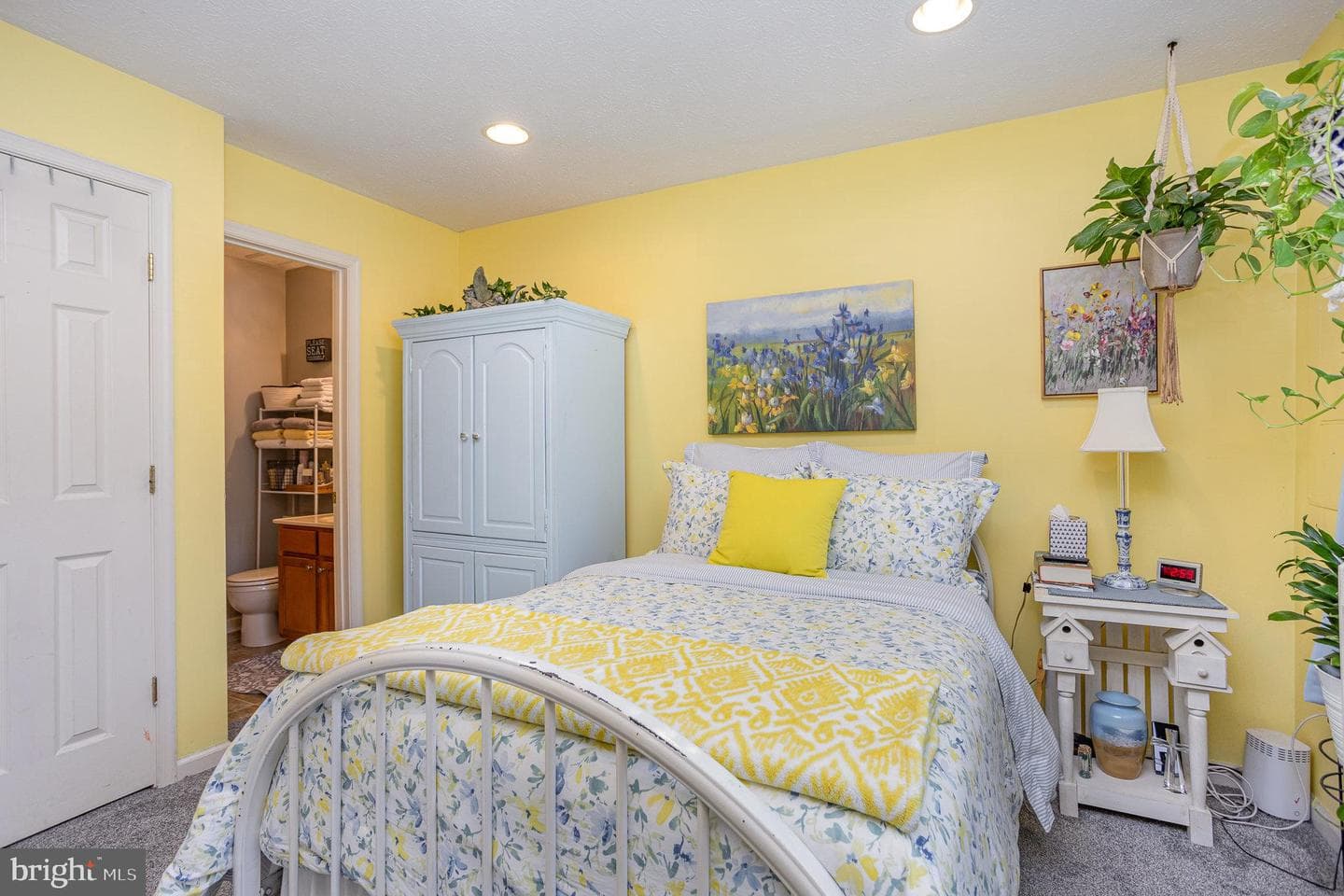 323 Kestrel Drive photo 26