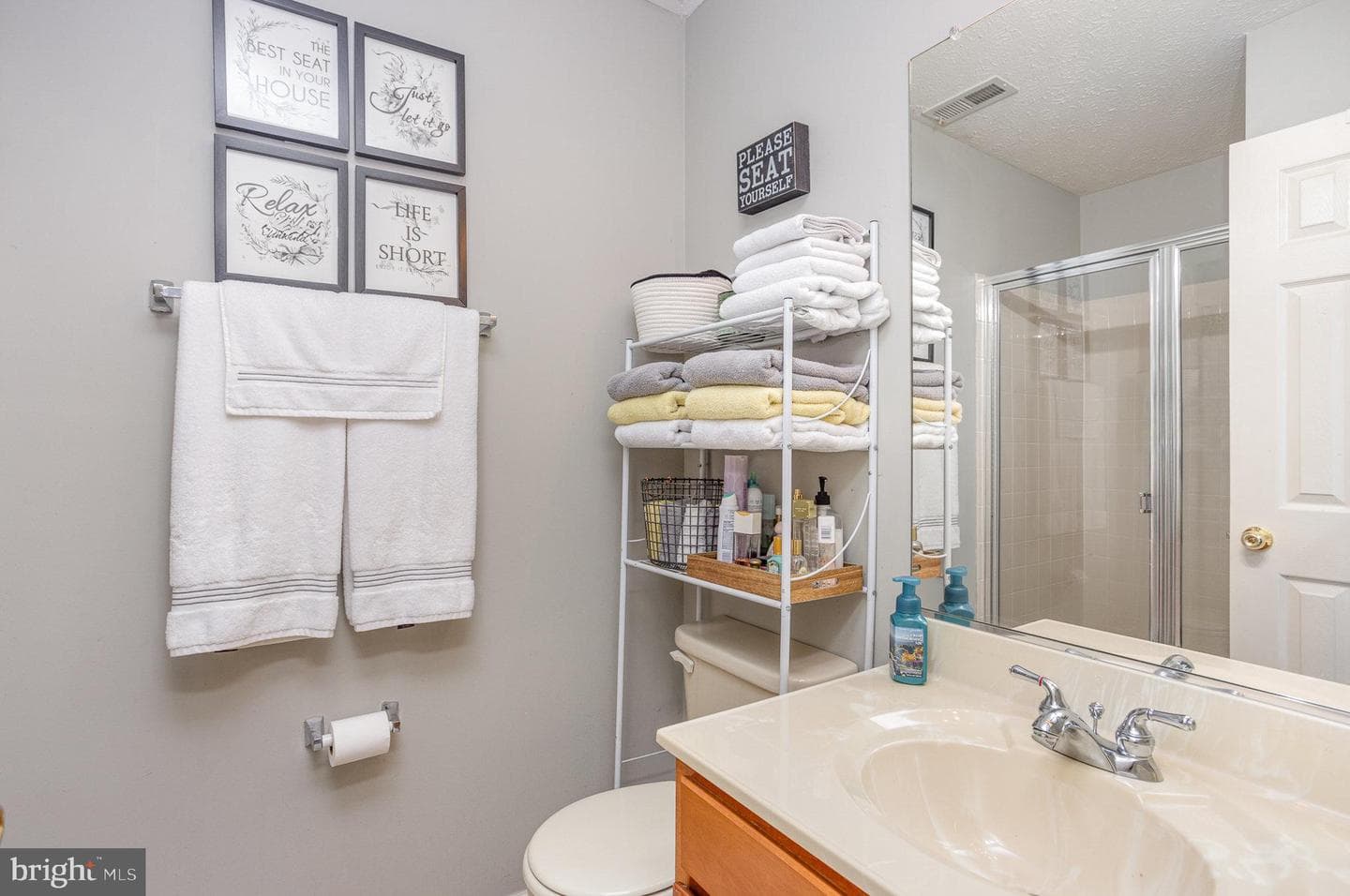 323 Kestrel Drive photo 27