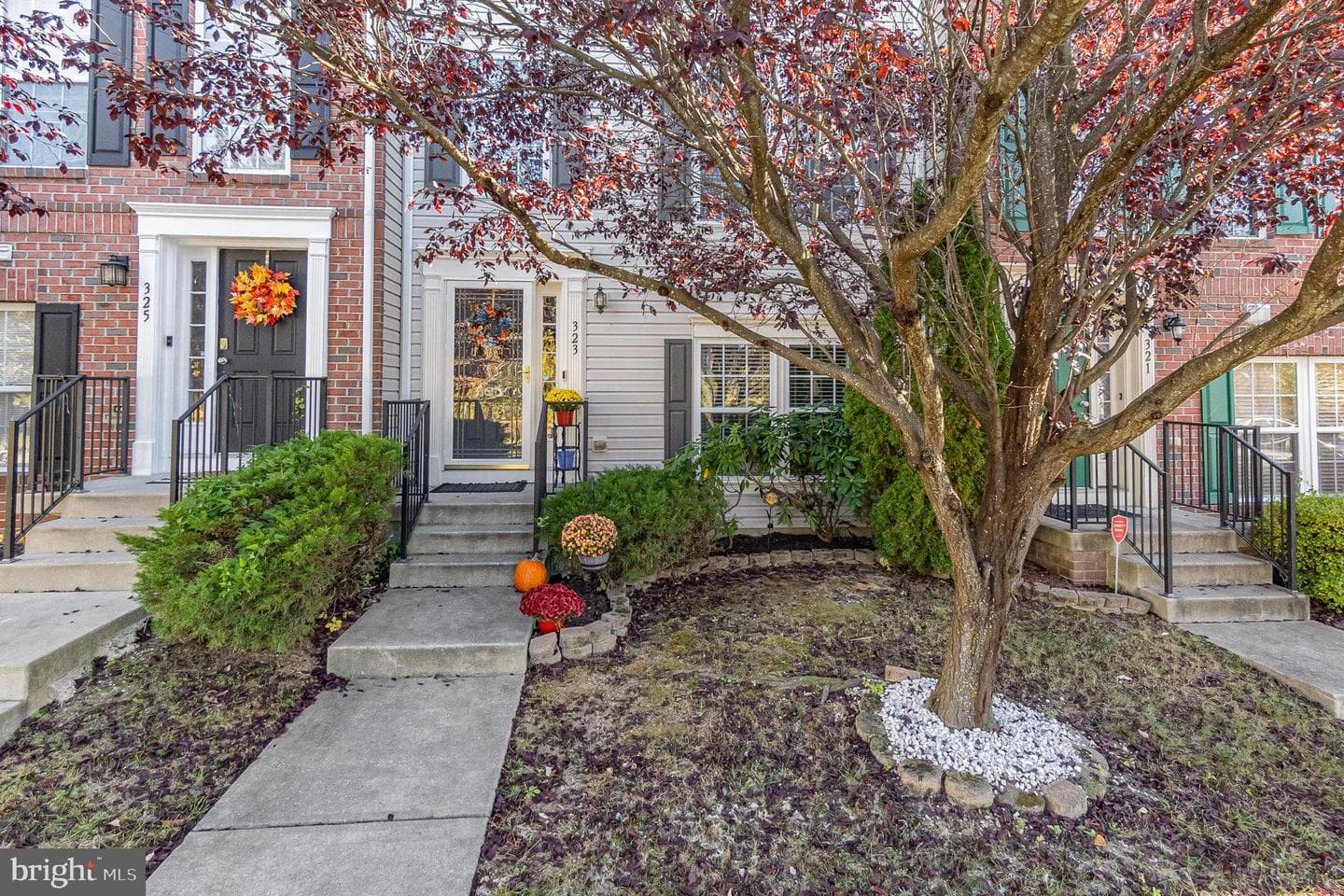 323 Kestrel Drive photo 4