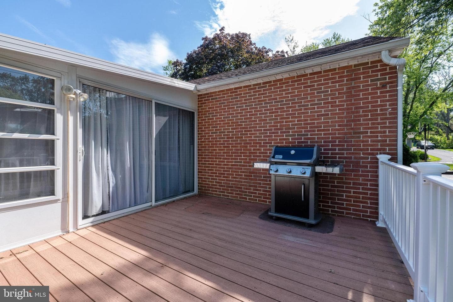 220 E Belcrest Road photo 38