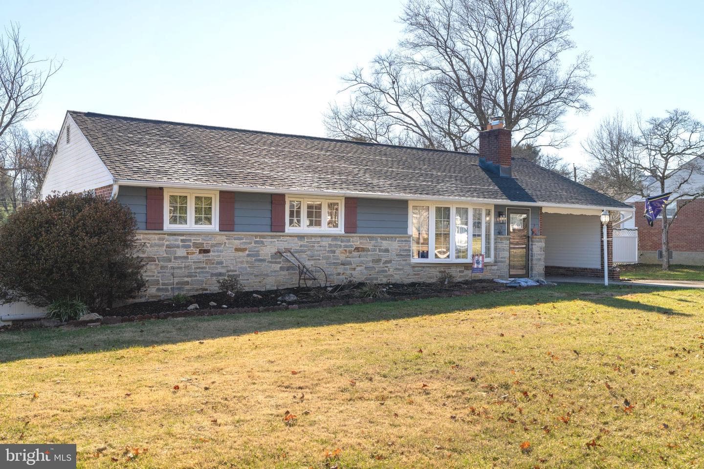 128 N Lynbrook Road photo 16