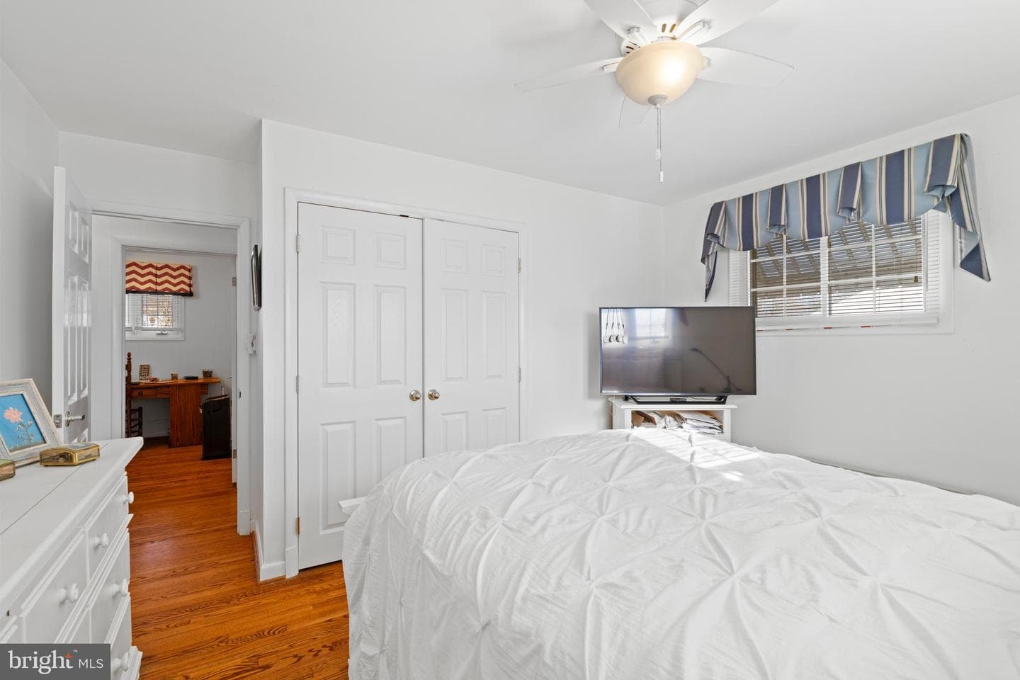 128 N Lynbrook Road photo 31