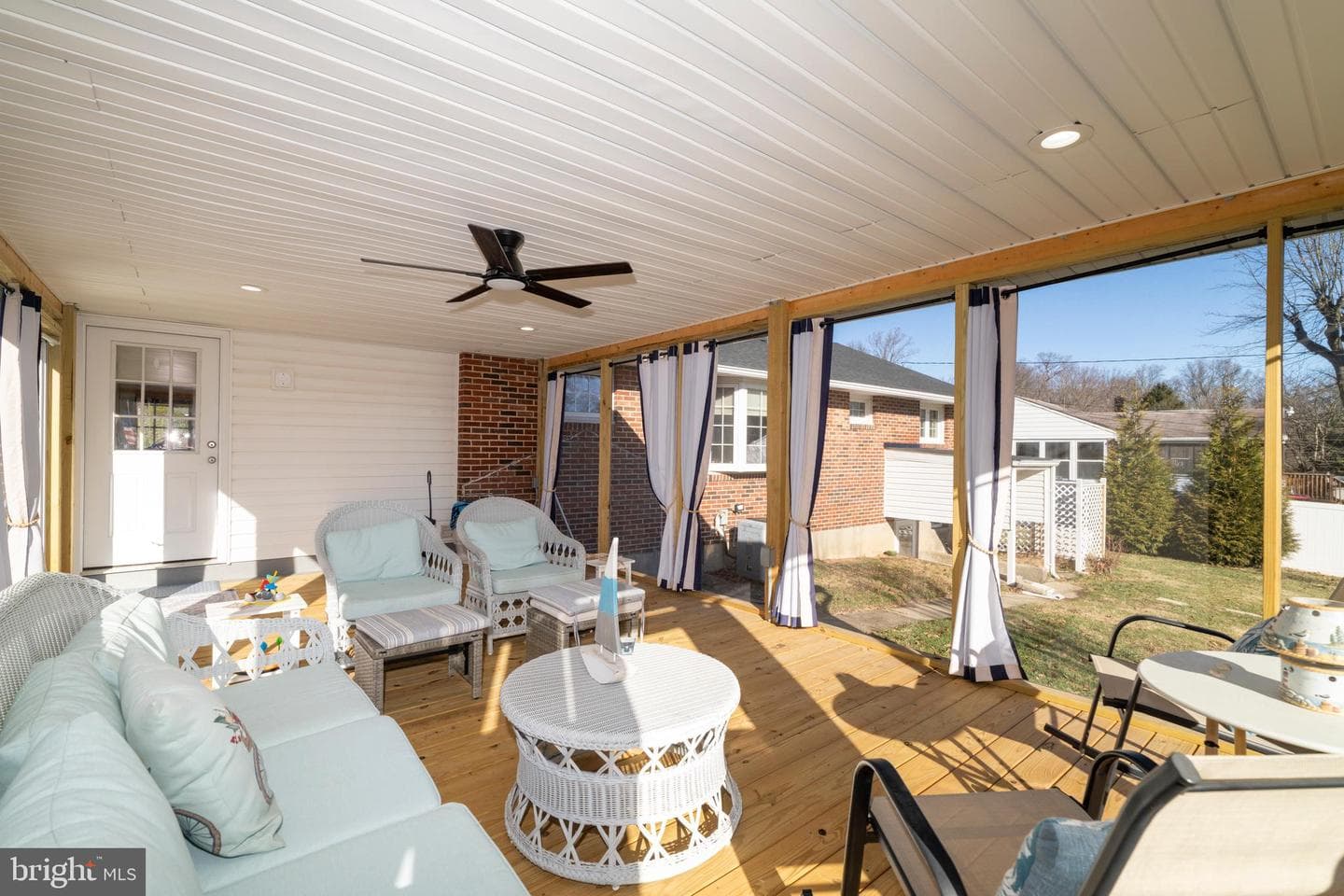128 N Lynbrook Road photo 35