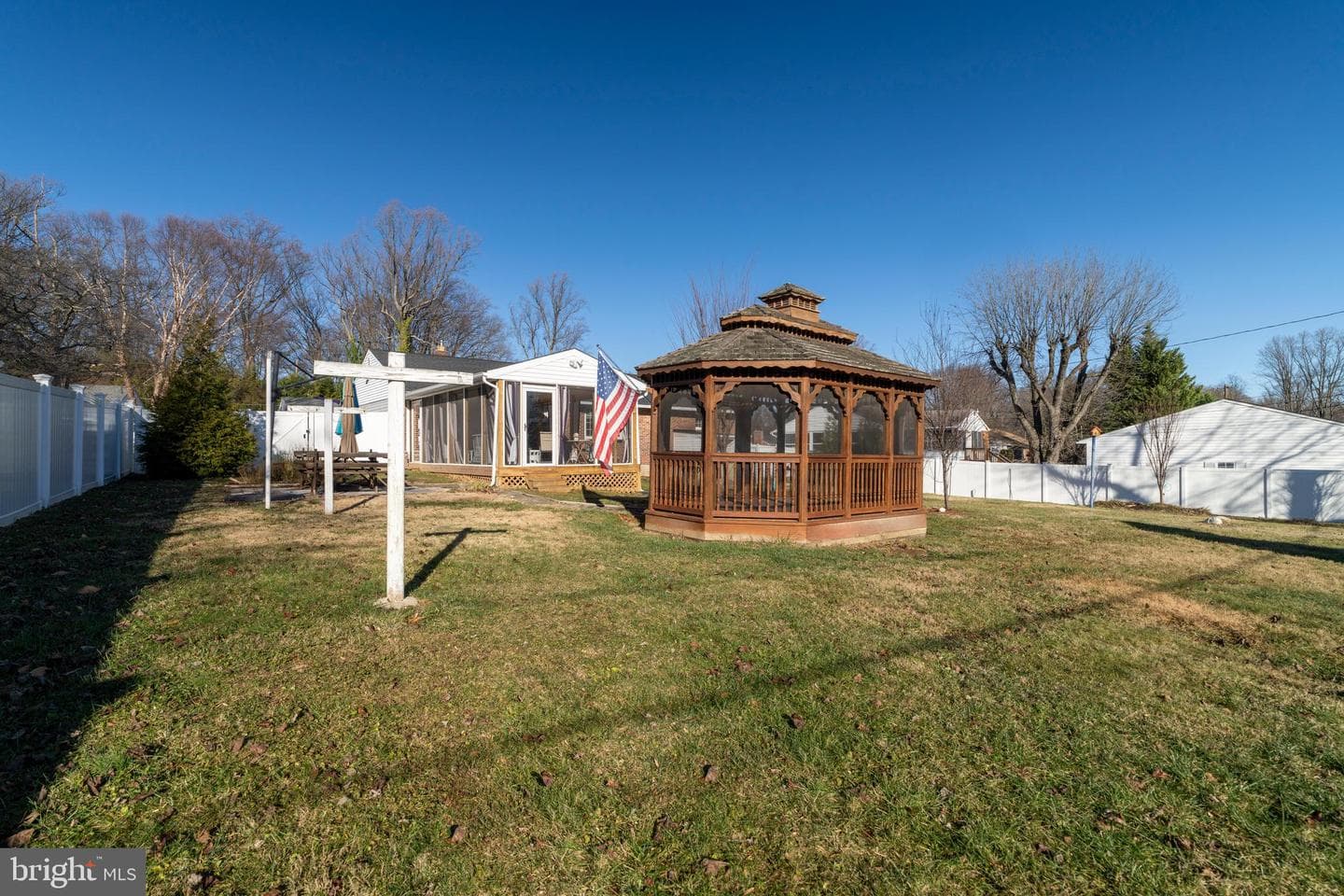 128 N Lynbrook Road photo 37