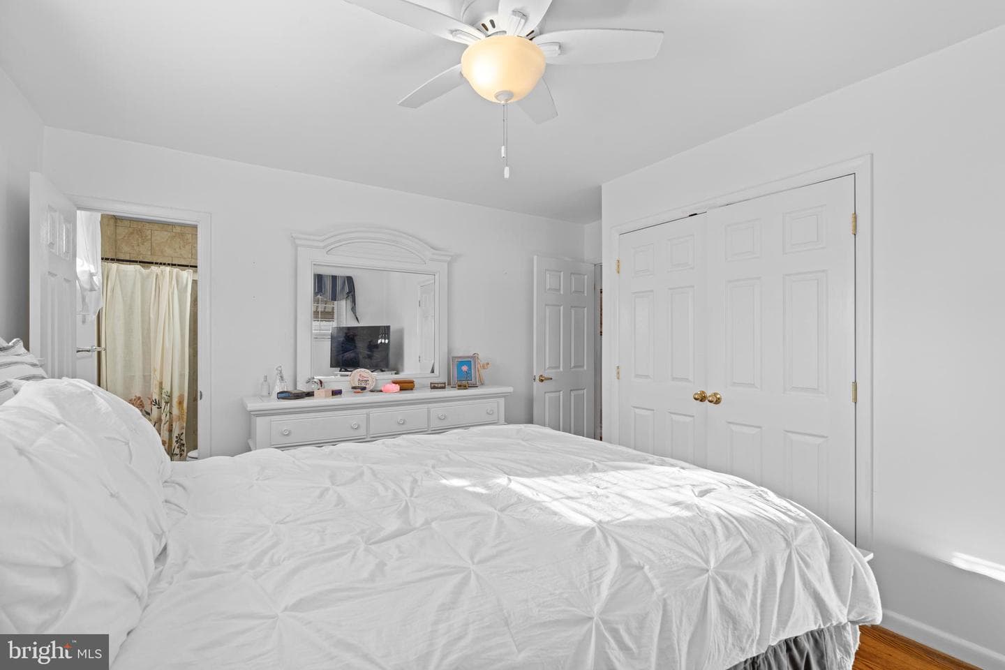 128 N Lynbrook Road photo 42
