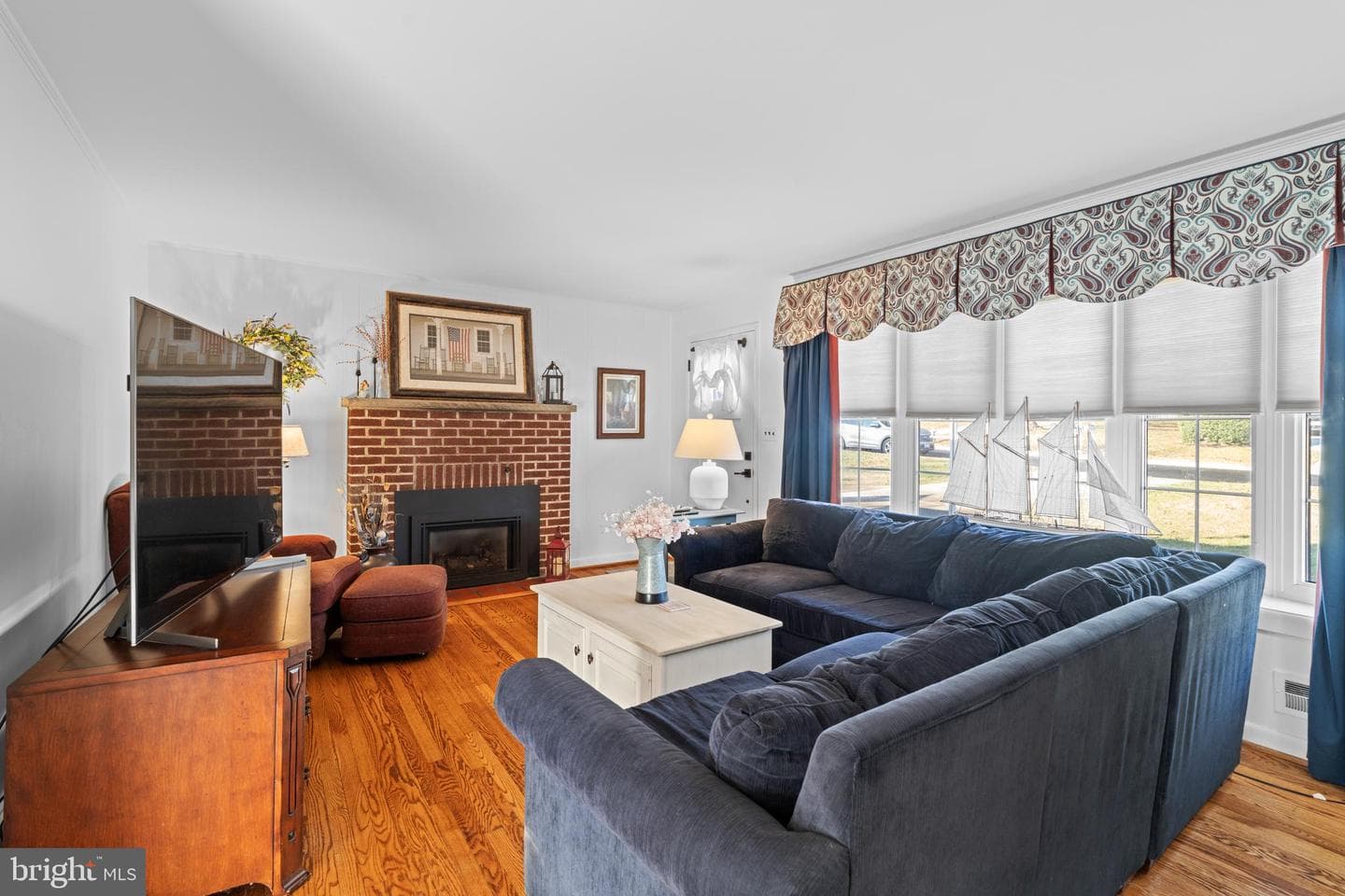 128 N Lynbrook Road photo 6