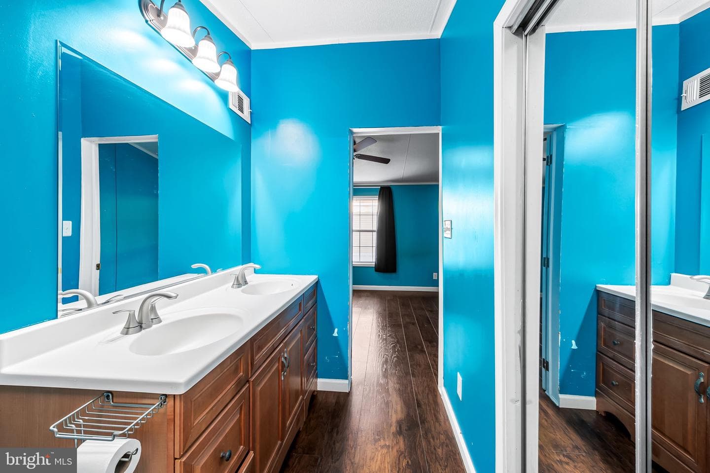 52 Lewis Drive photo 23