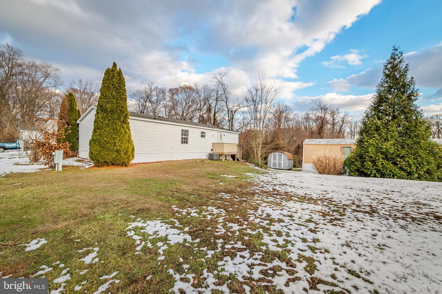 52 Lewis Drive photo 27