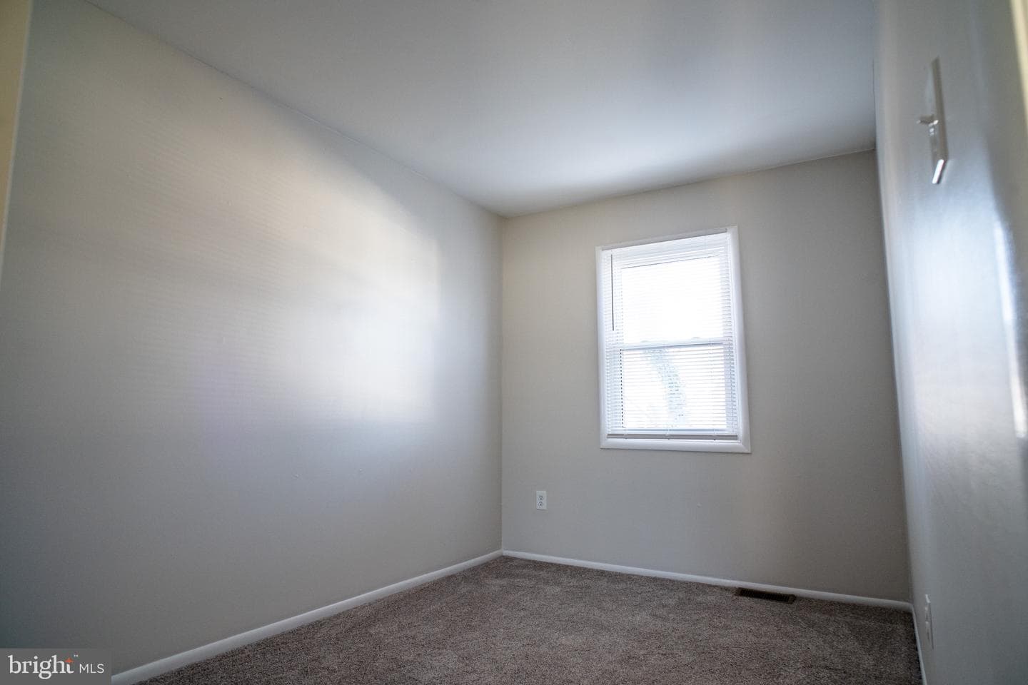 1885 Brookside Drive photo 12