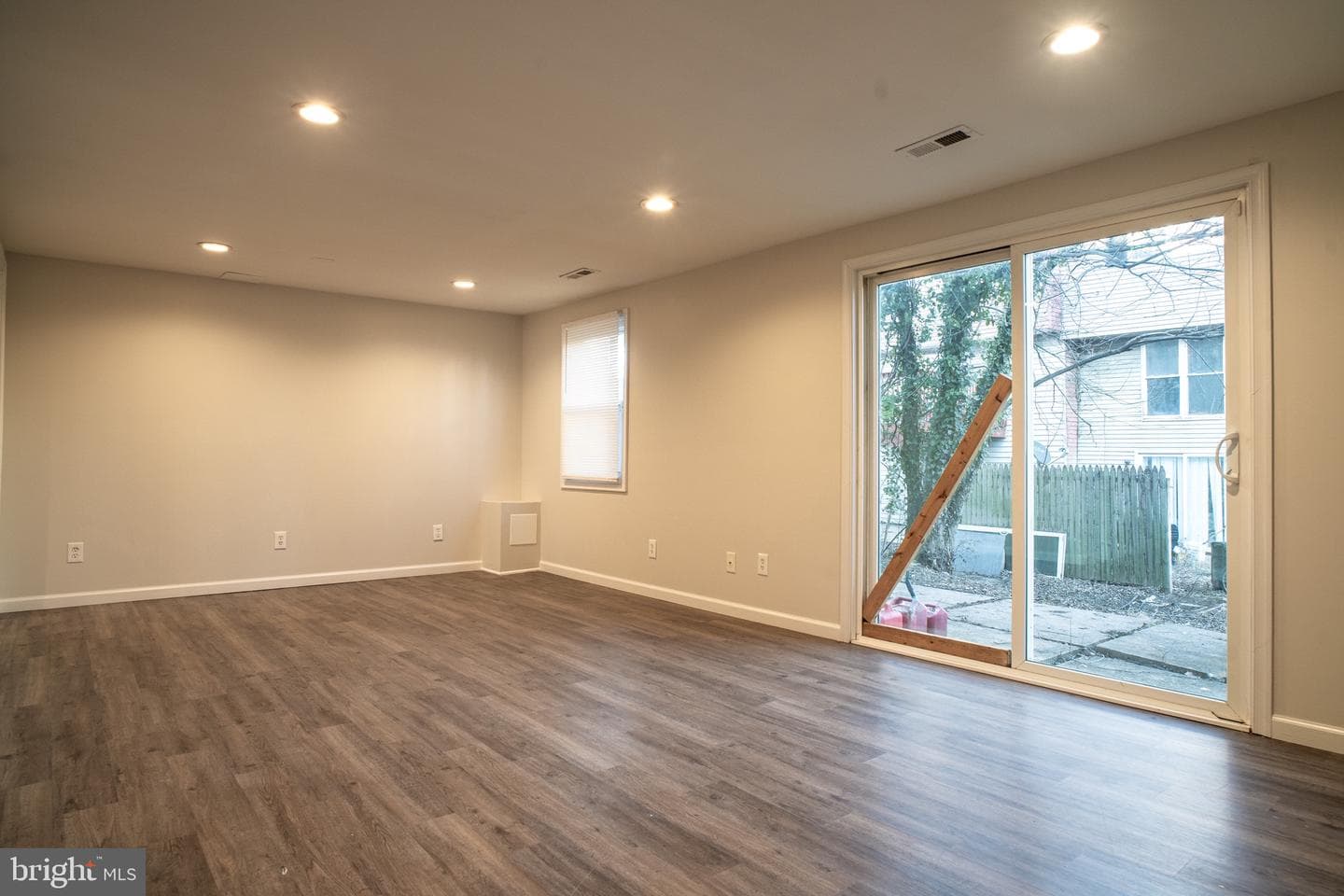 1885 Brookside Drive photo 23