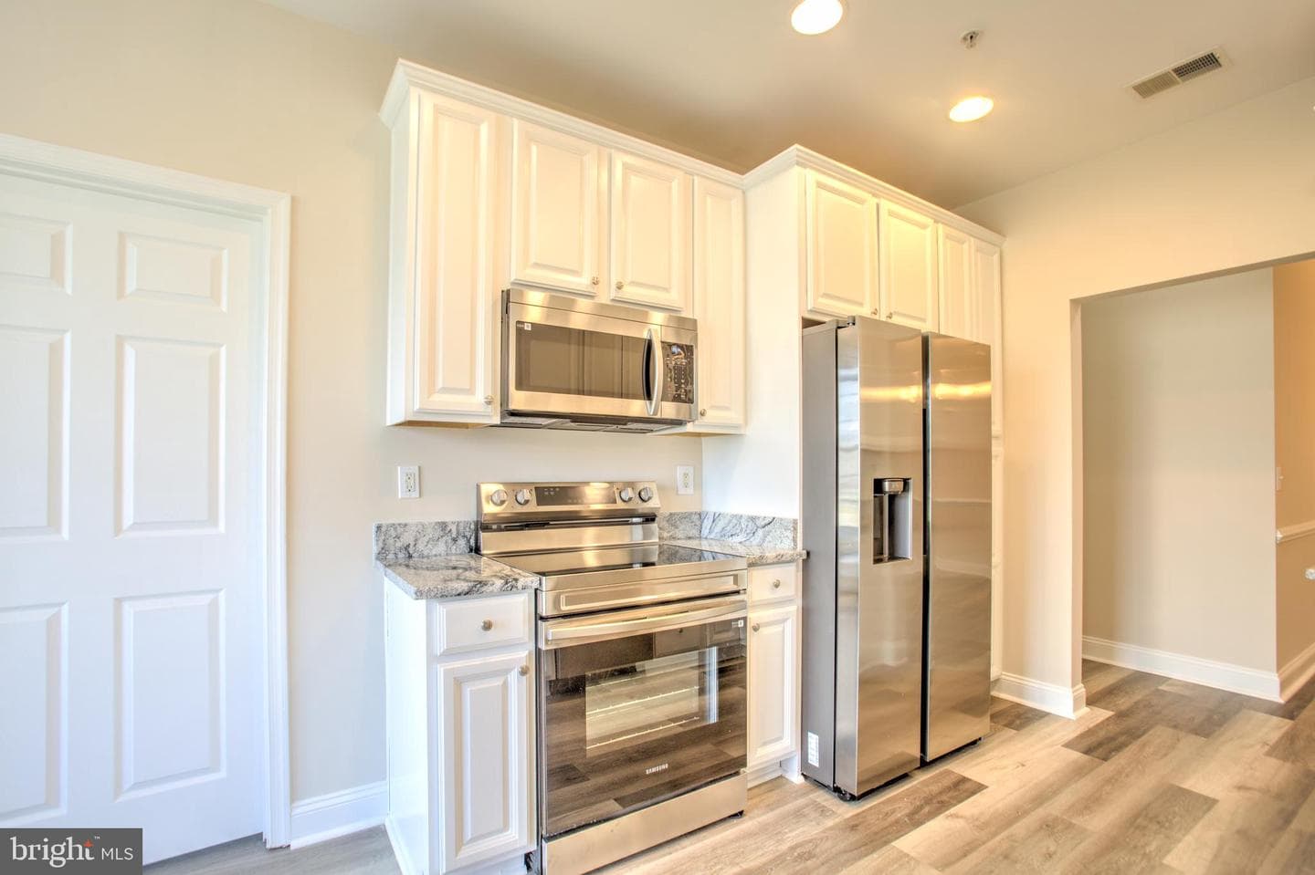 1818 Selvin Drive #101 photo 12
