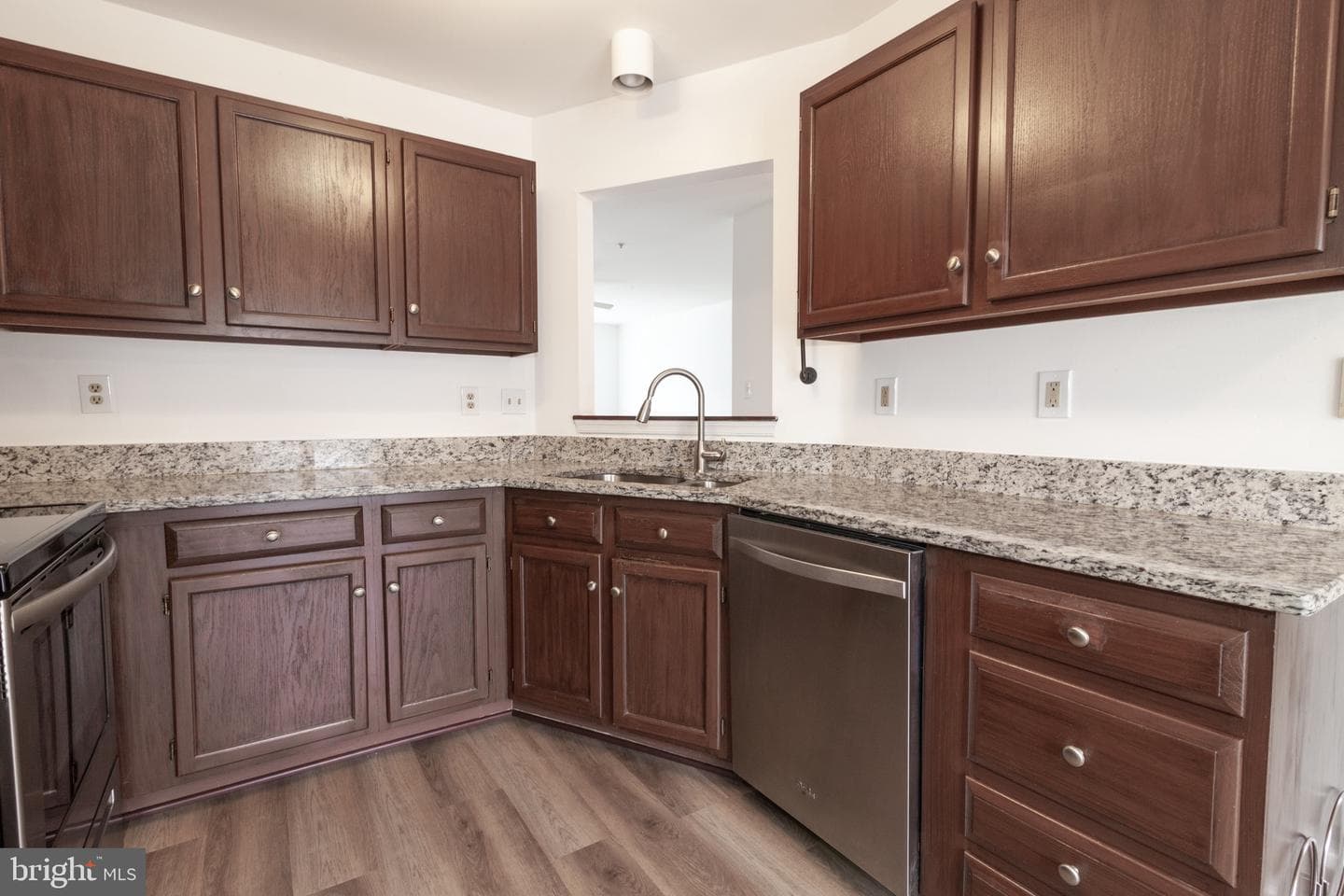 2212 Cantley Drive photo 10