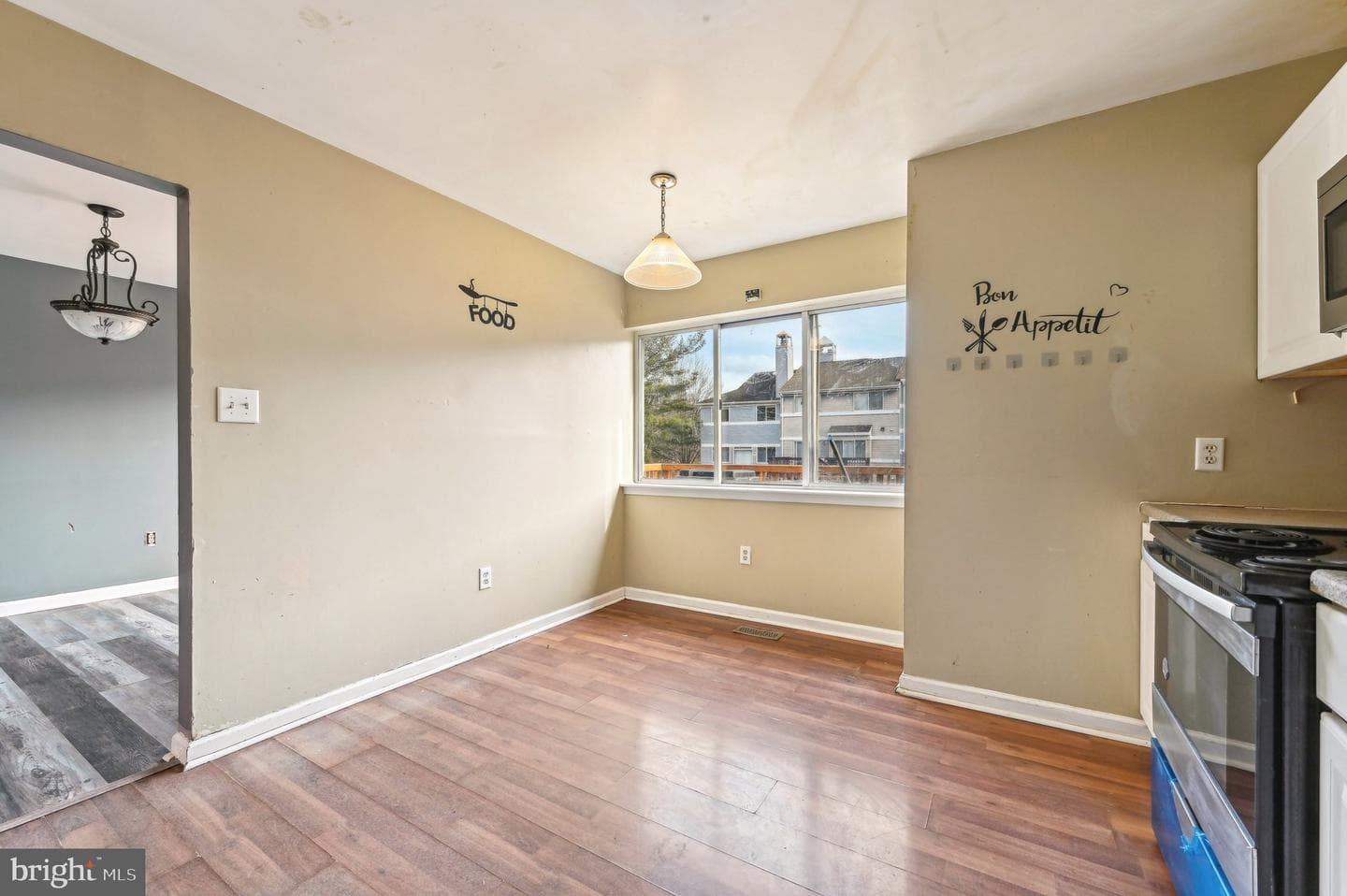 3627 Longridge Court photo 11
