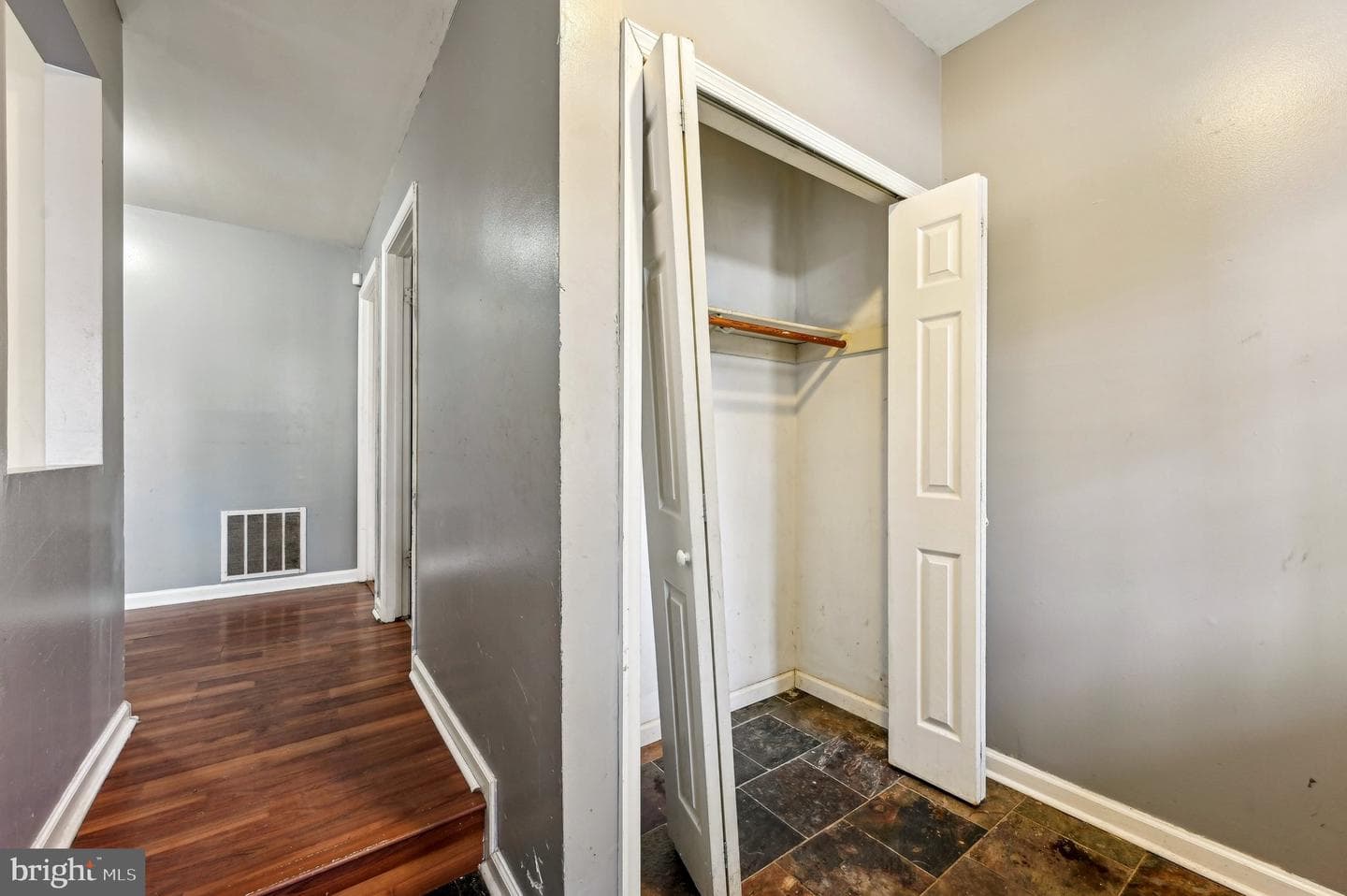 3627 Longridge Court photo 12