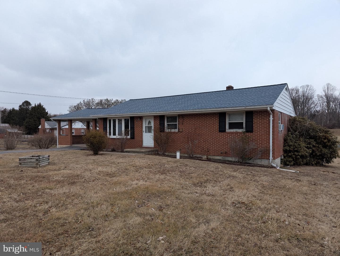919 Luke Street photo 12
