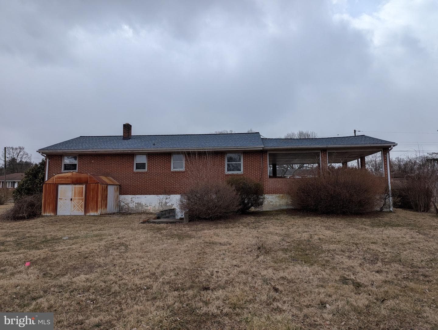 919 Luke Street photo 16