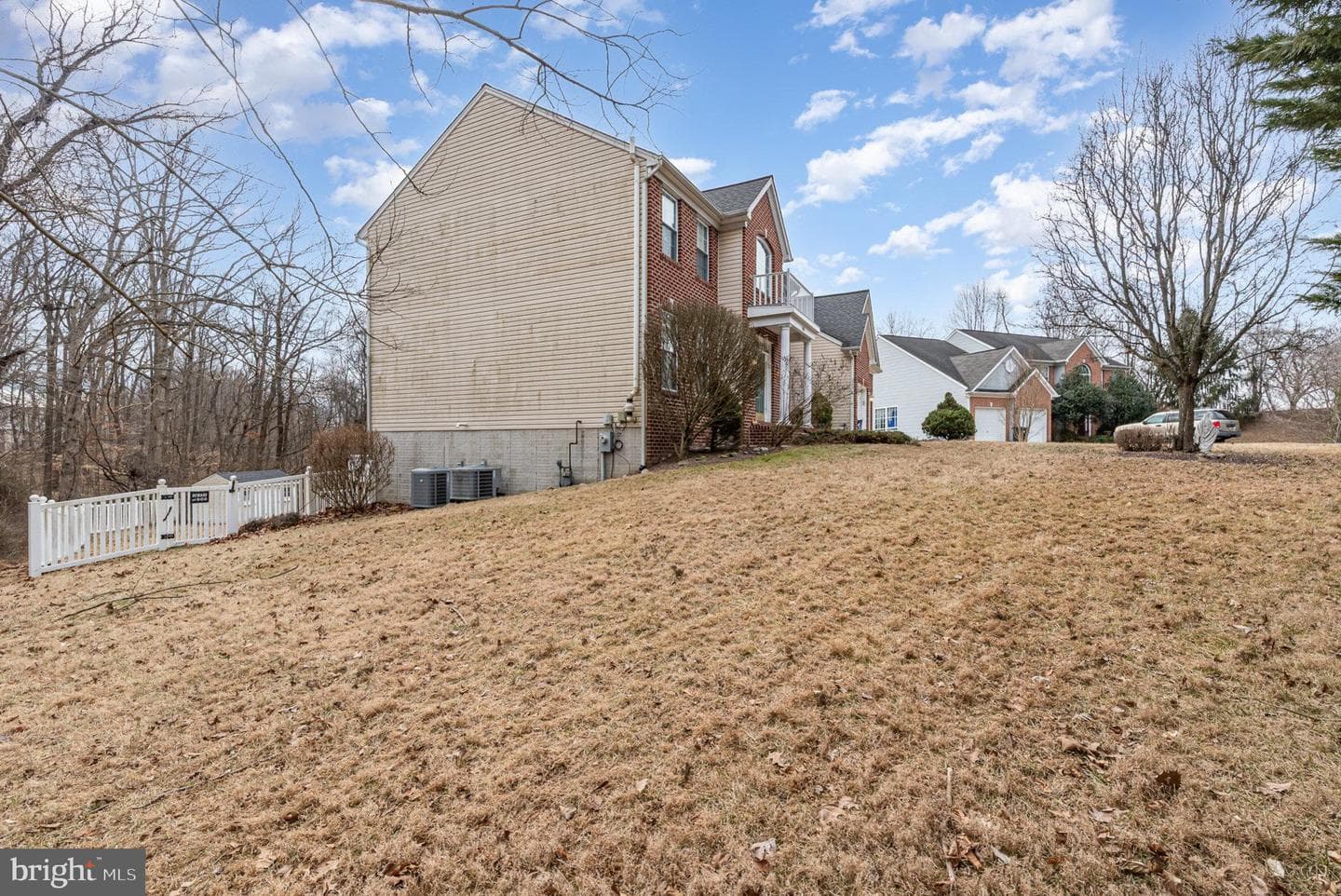 145 W Heather Road photo 44