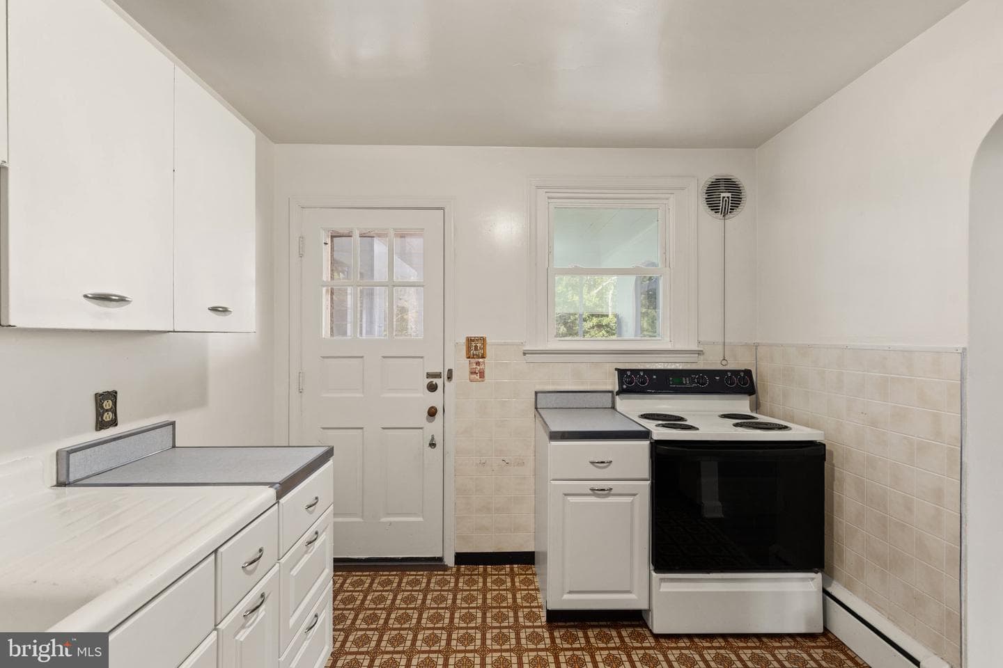 1407 Stockton Road photo 15