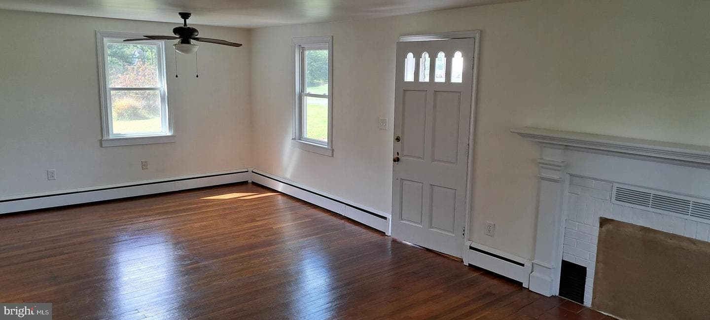1407 Stockton Road photo 7
