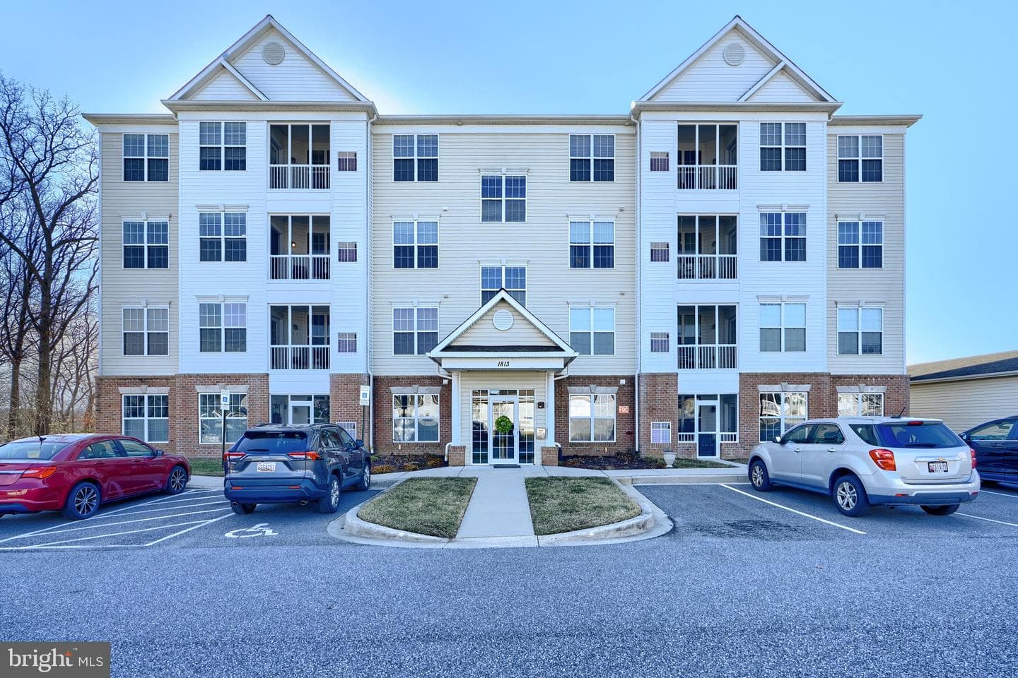 1813 Selvin Drive #301 photo 1