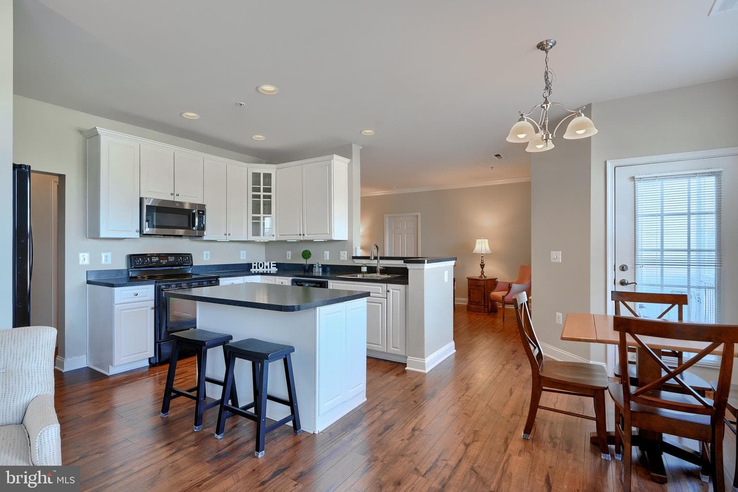 1813 Selvin Drive #301 photo 13