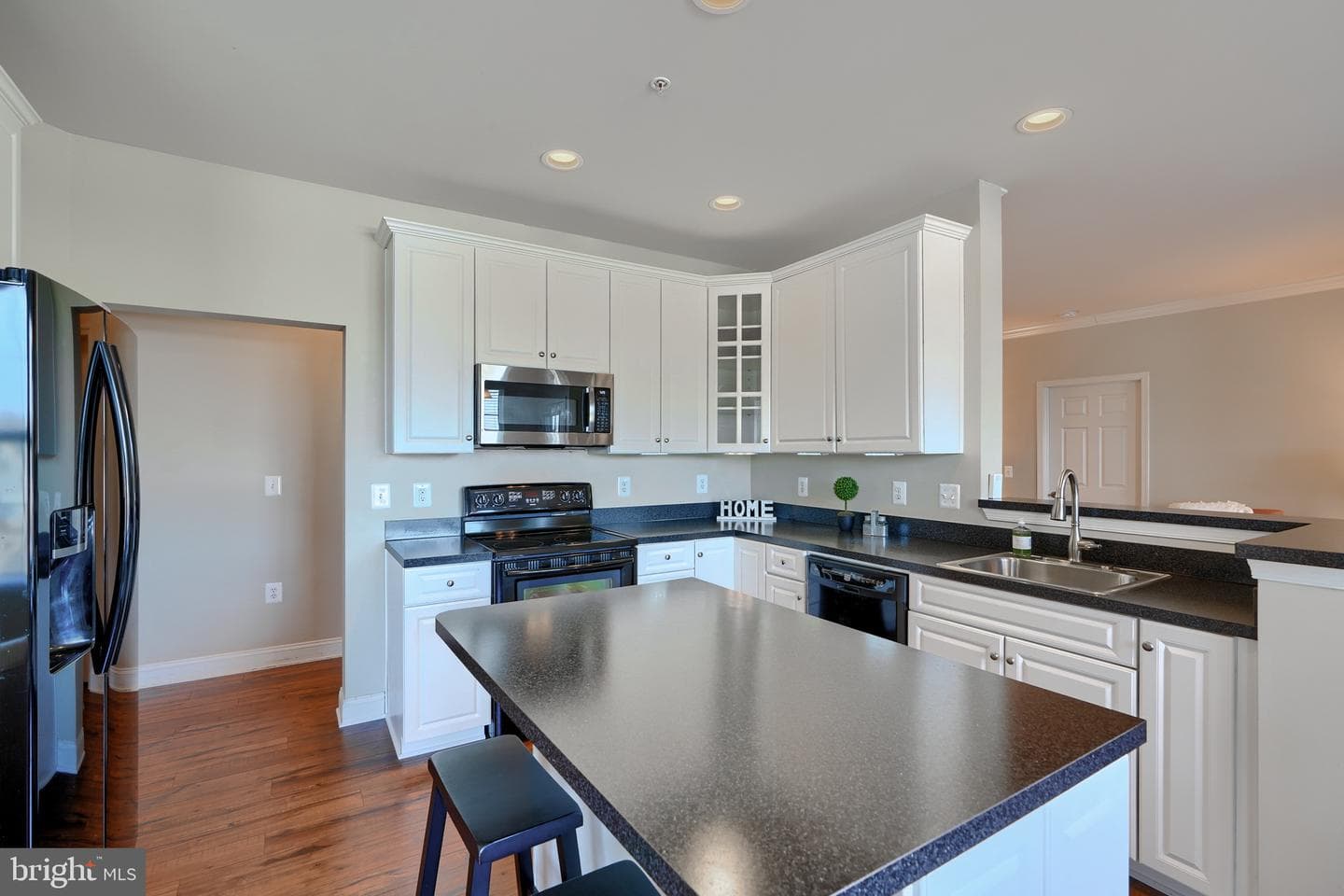 1813 Selvin Drive #301 photo 15