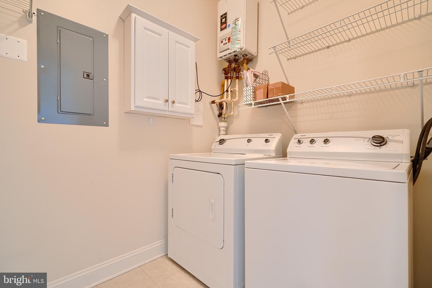1813 Selvin Drive #301 photo 29