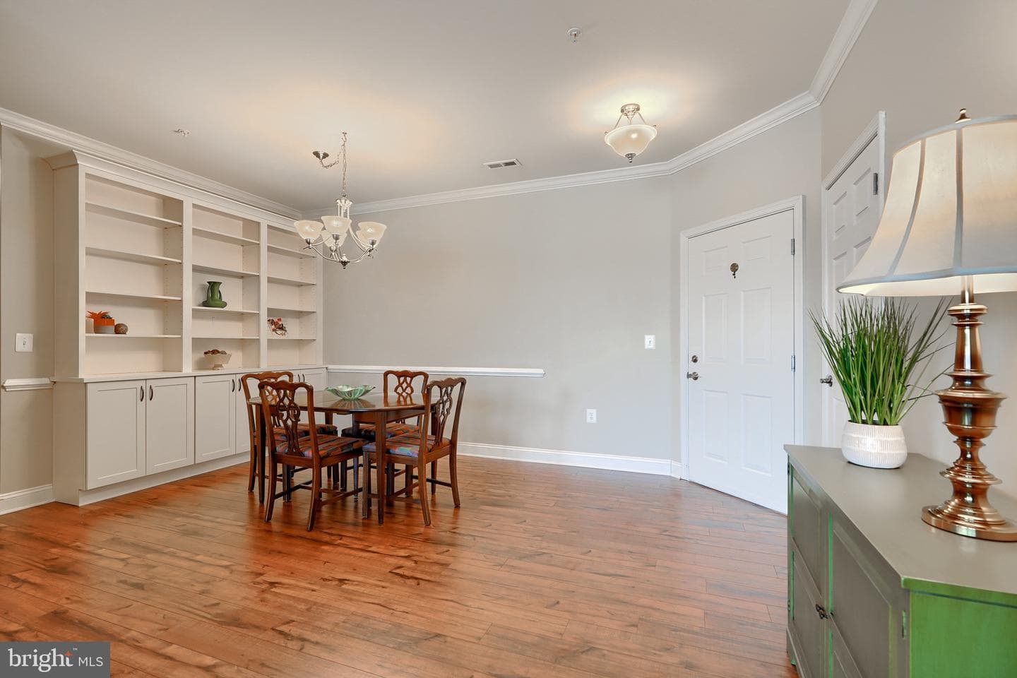 1813 Selvin Drive #301 photo 7