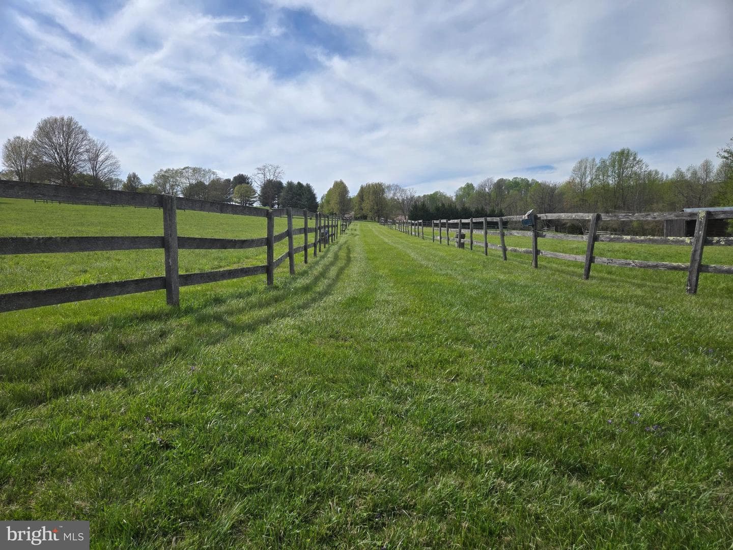 1599 Nobles Mill Court photo 49