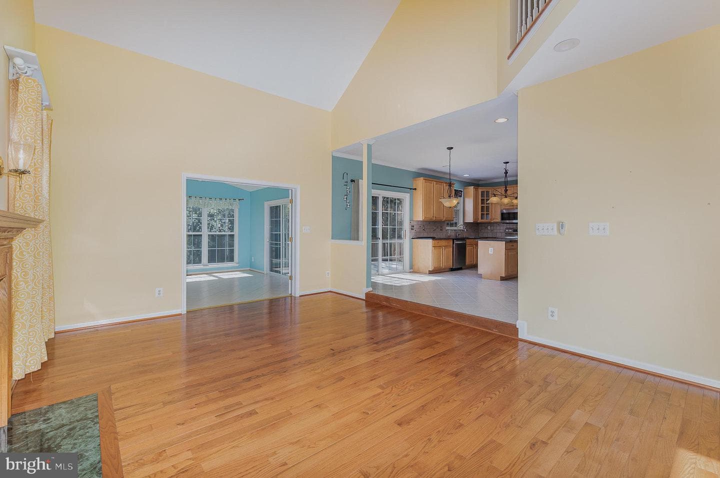 704 Greenglade Court photo 18