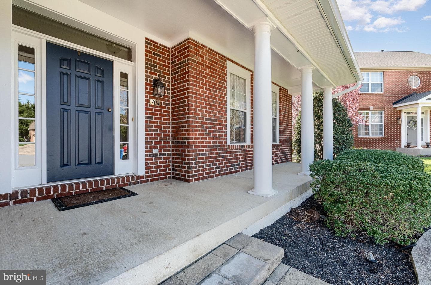 704 Greenglade Court photo 2