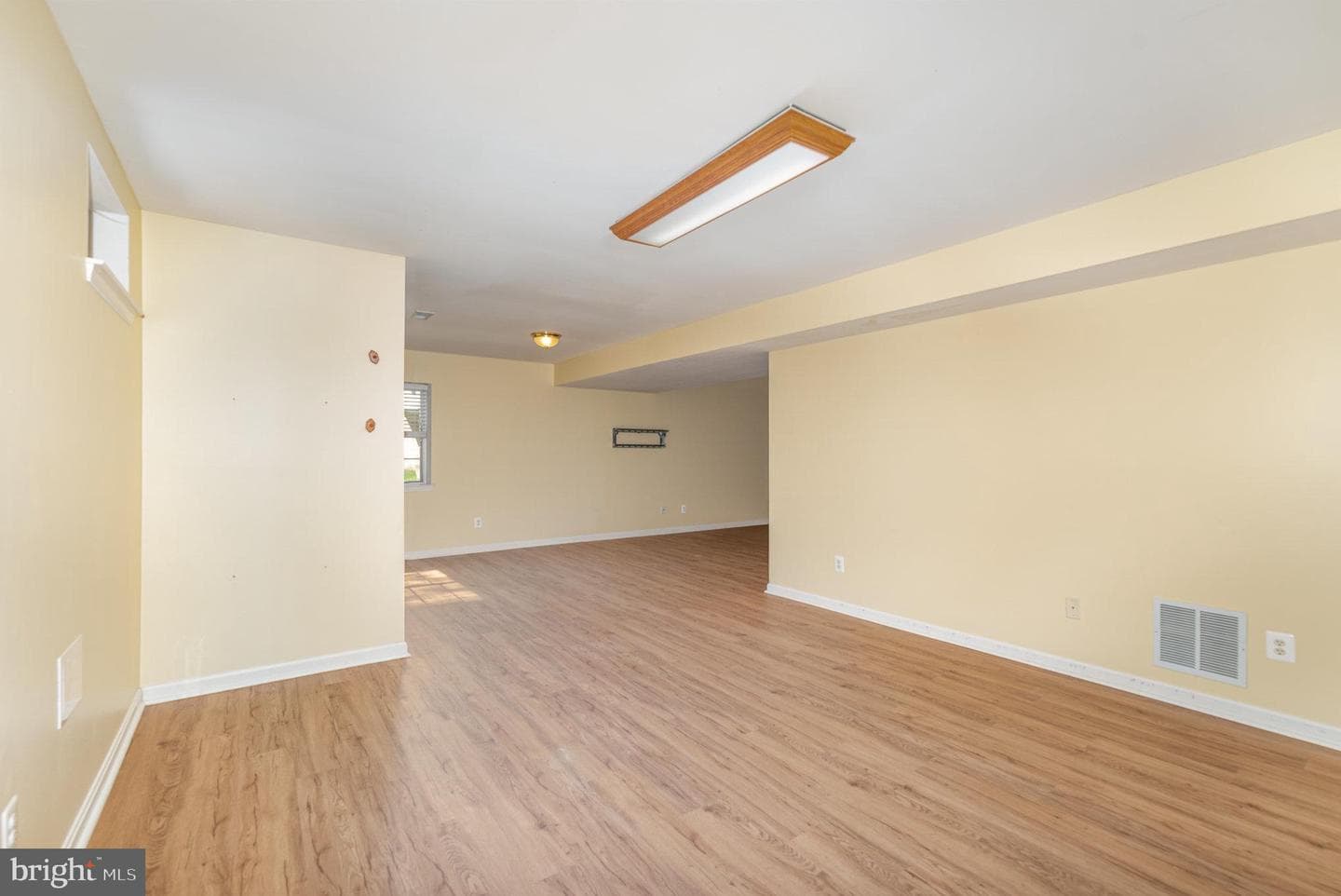 704 Greenglade Court photo 37