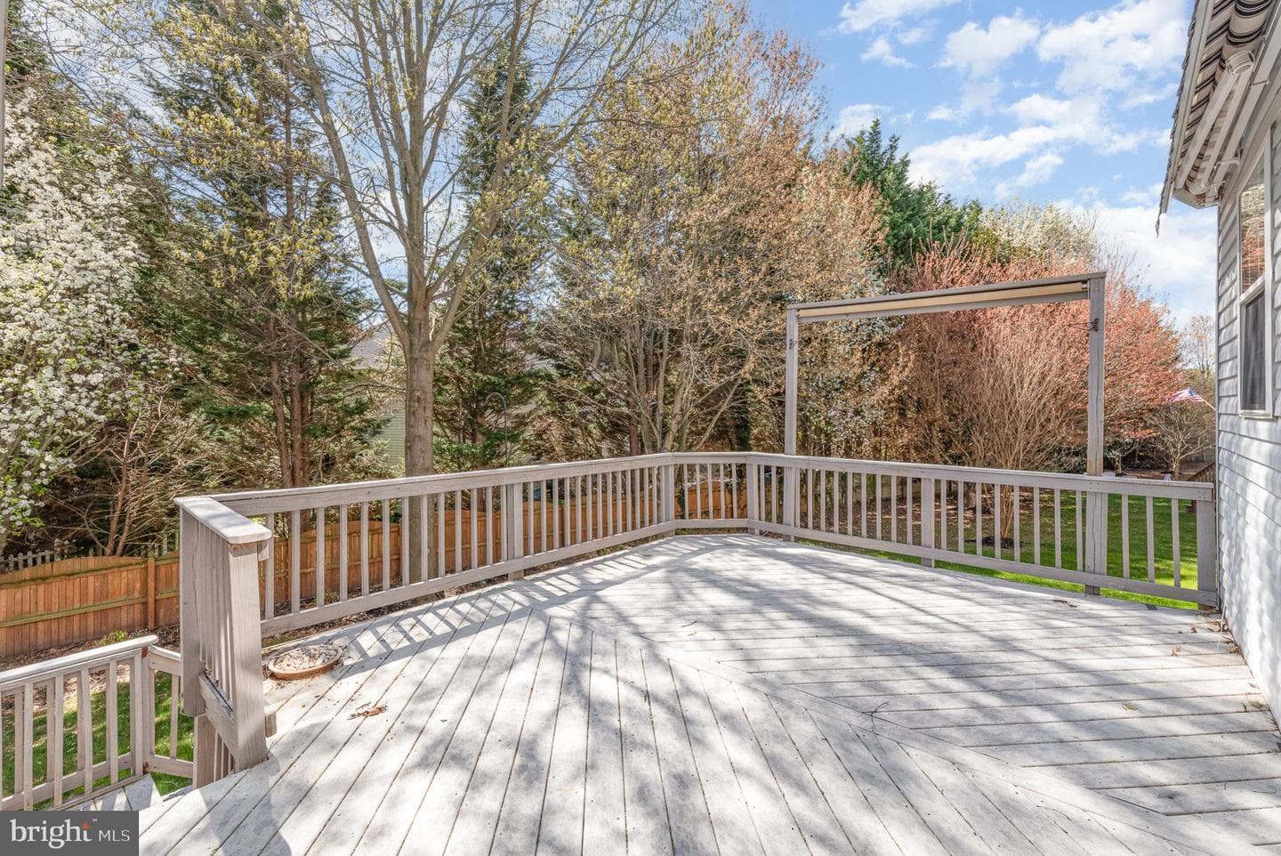 704 Greenglade Court photo 40