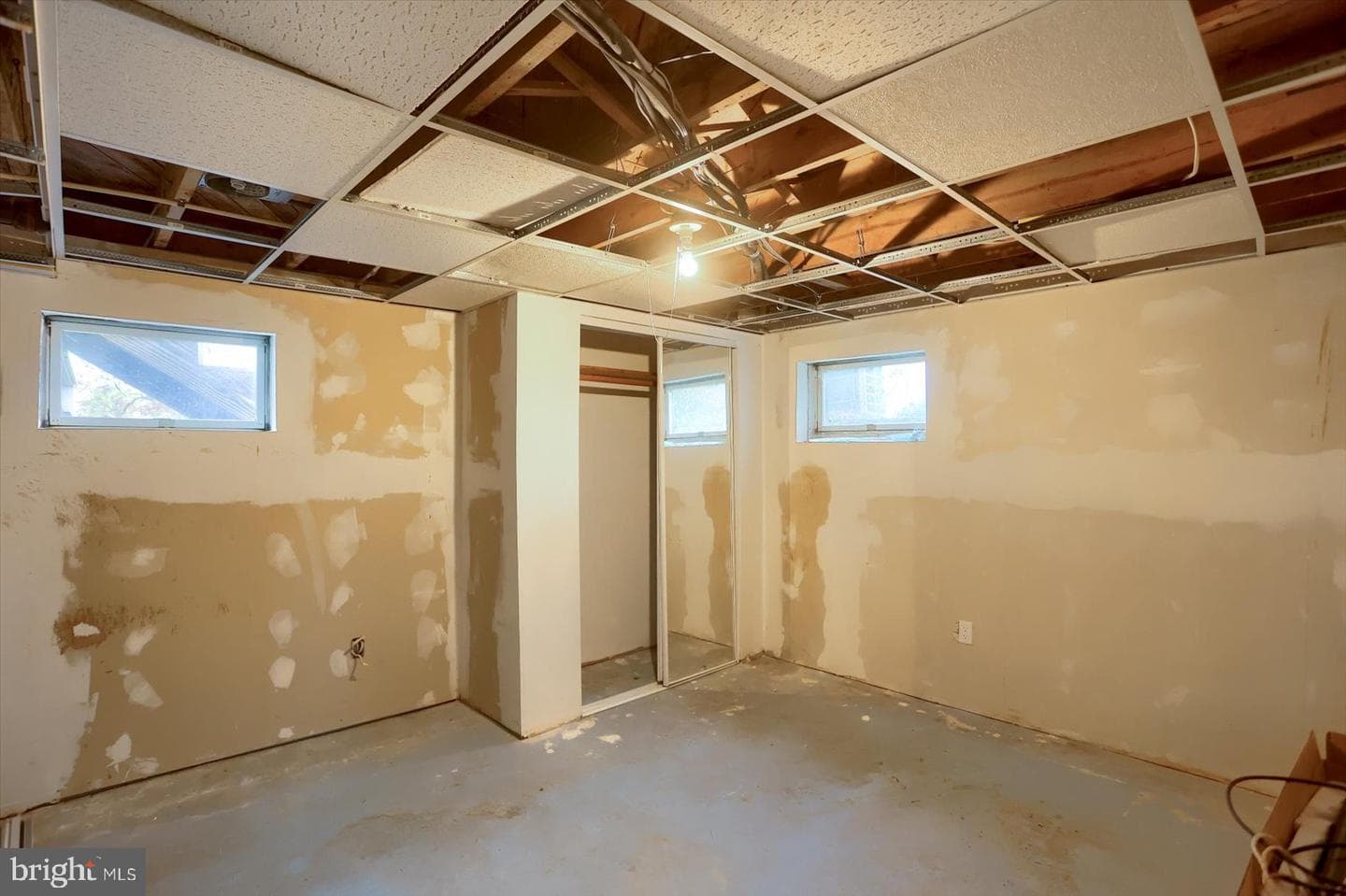 2301 Snow Road photo 30