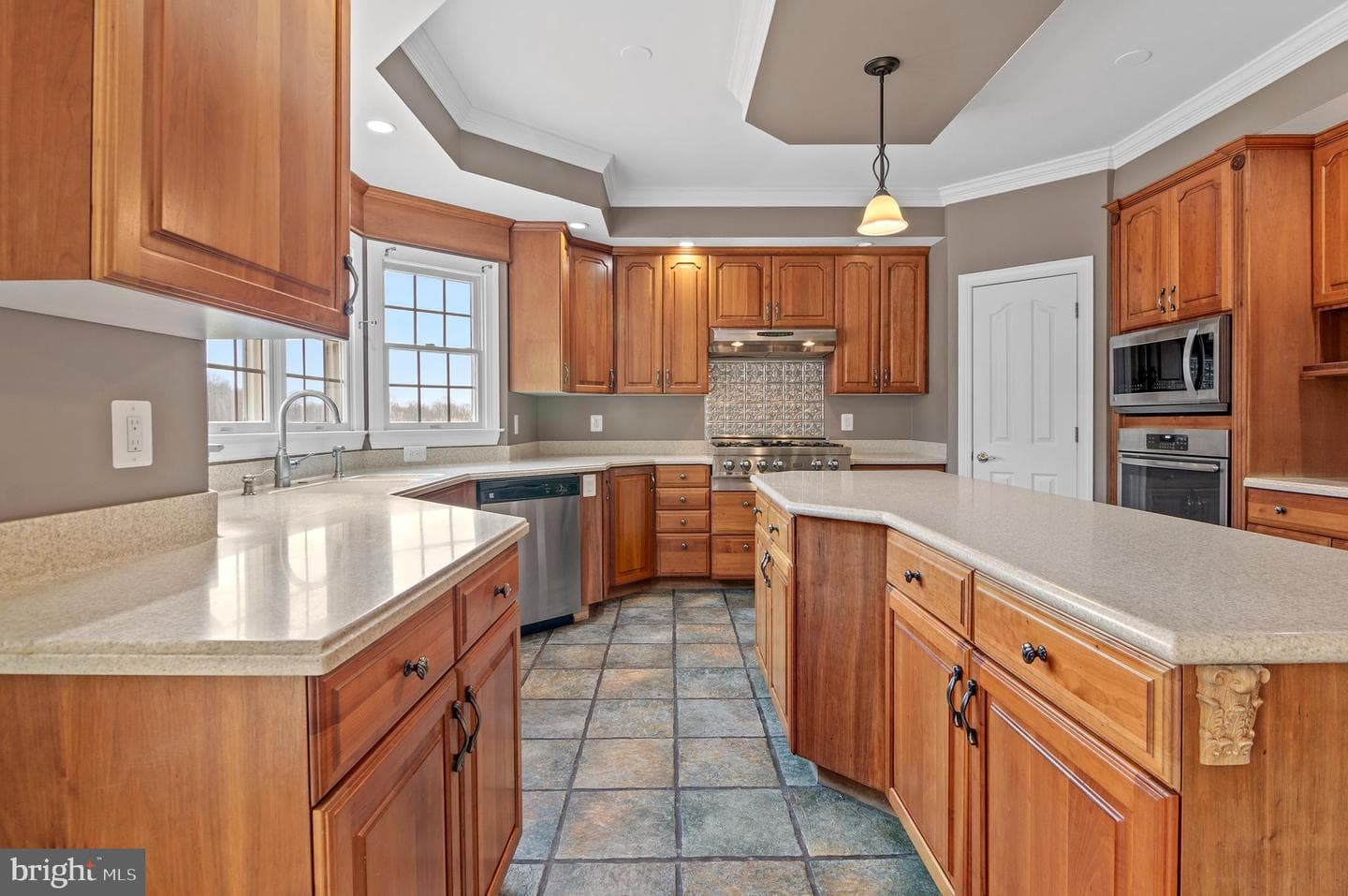 1605 Schucks Road photo 26