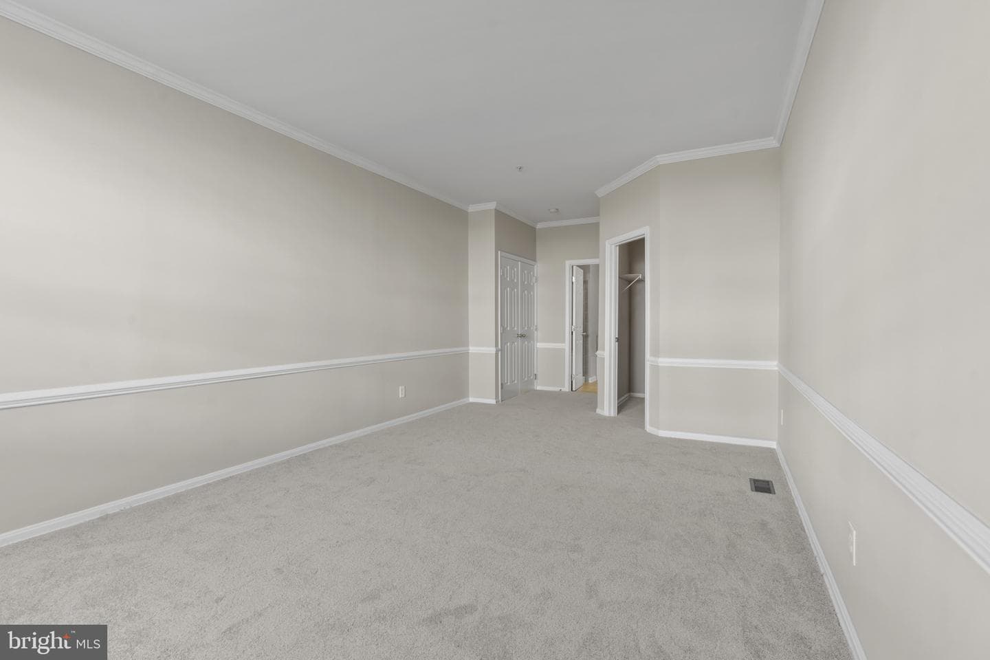 414 Granville Court photo 17