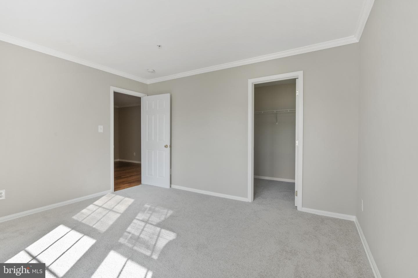 414 Granville Court photo 38