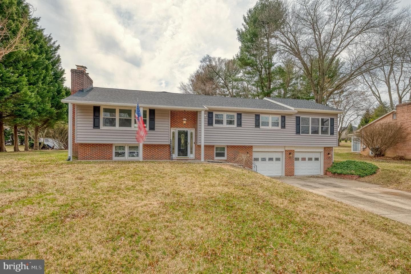 1009 Bernadette Drive photo 3